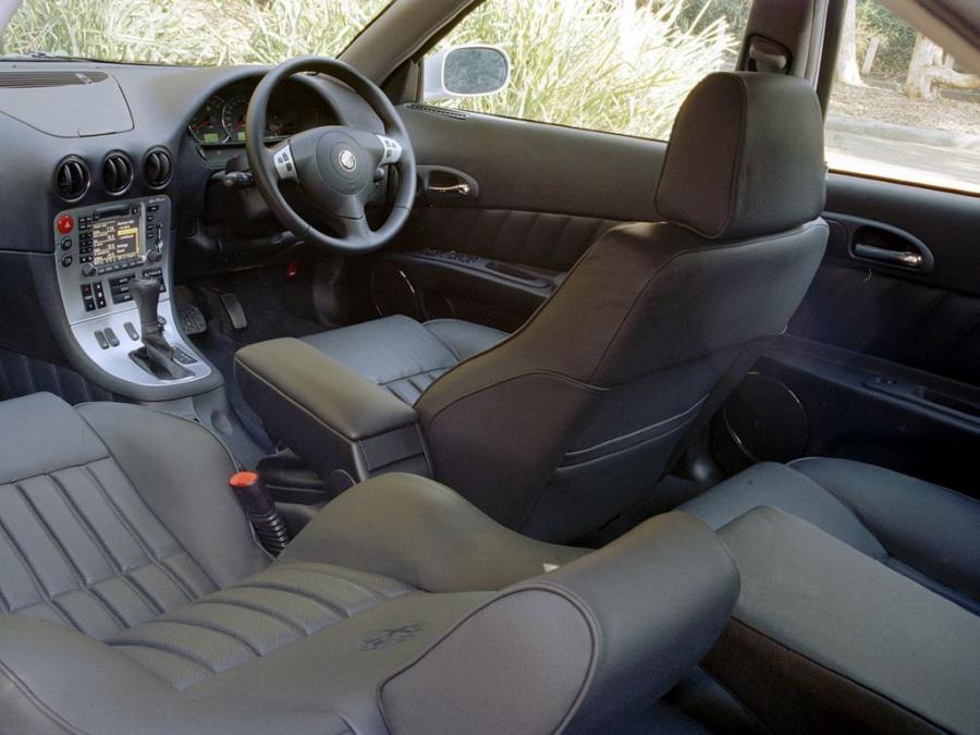 Интерьер Alfa Romeo 166 (936) 2003 года  (AU) (фото 2 из 7)